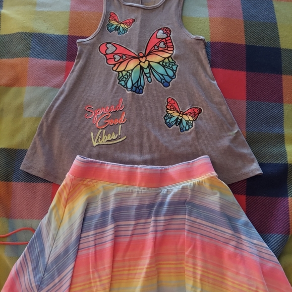 Girl's summer outfit